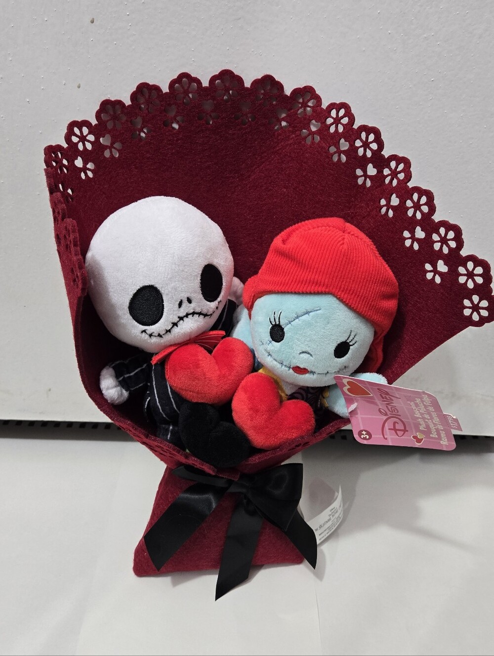 Disney Nightmare Before Christmas Valentine 13.5" Plush Bouquet Jack & Sally